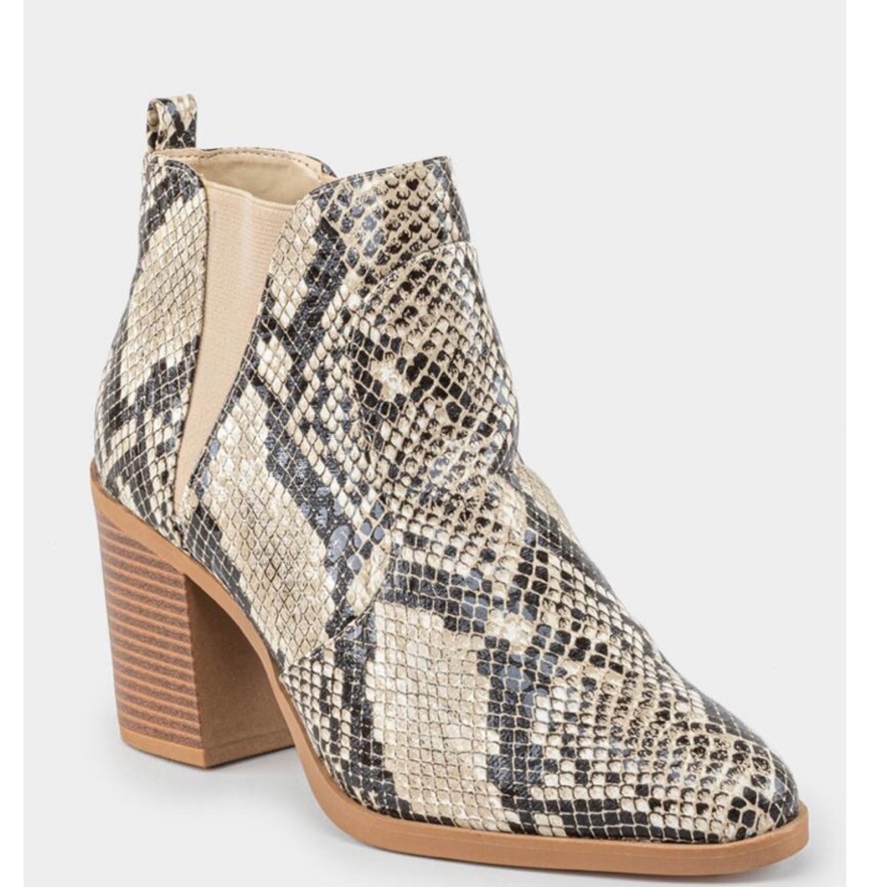 MIA snakeskin patterned boots